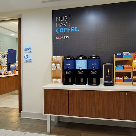 Holiday Inn Express & Suites Shippensburg By Ihg Екстериор снимка
