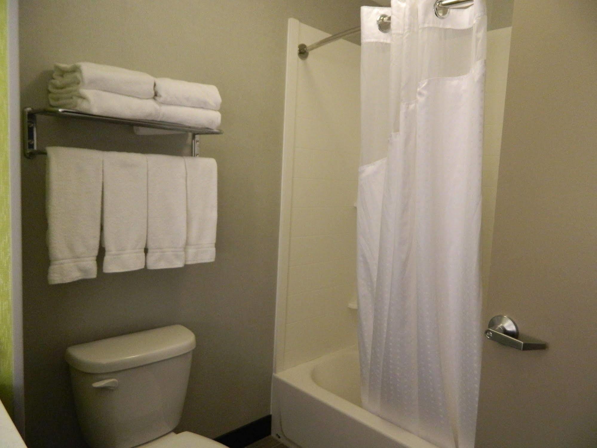 Holiday Inn Express & Suites Shippensburg By Ihg Екстериор снимка